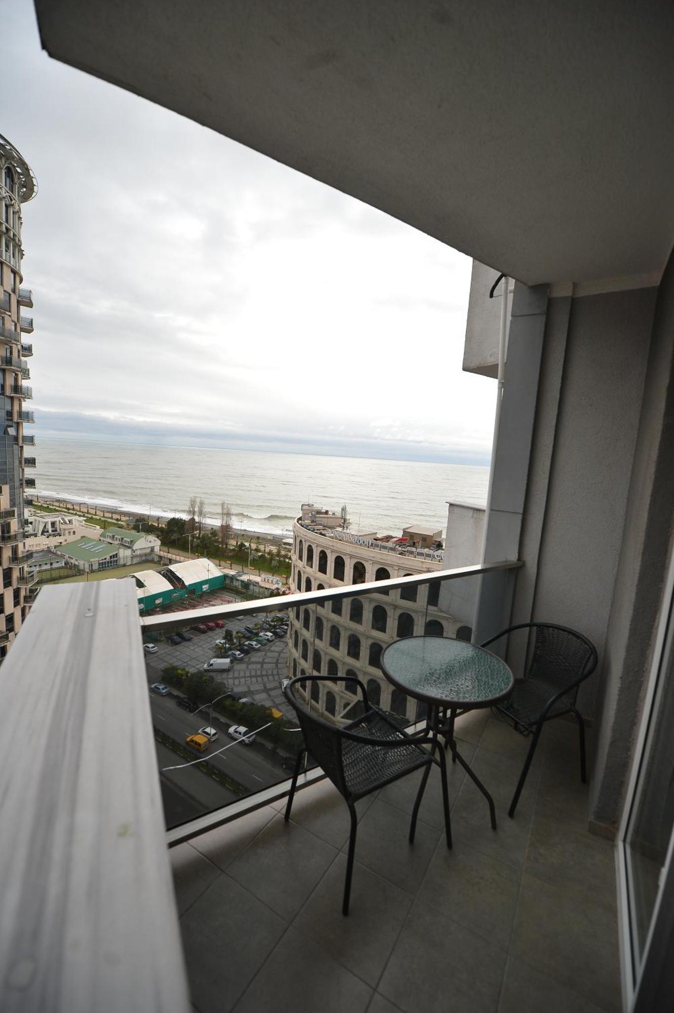 Apartamento Welcome Orbi Batumi Sea View Exterior foto